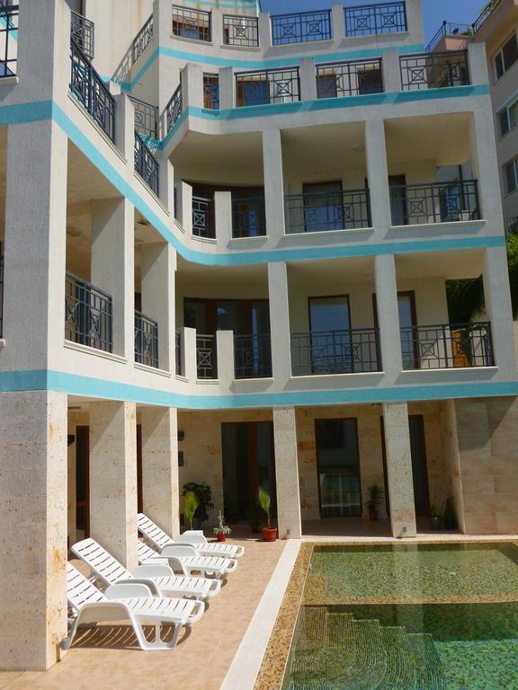 Aparthotel Prostor Kavarna Dış mekan fotoğraf