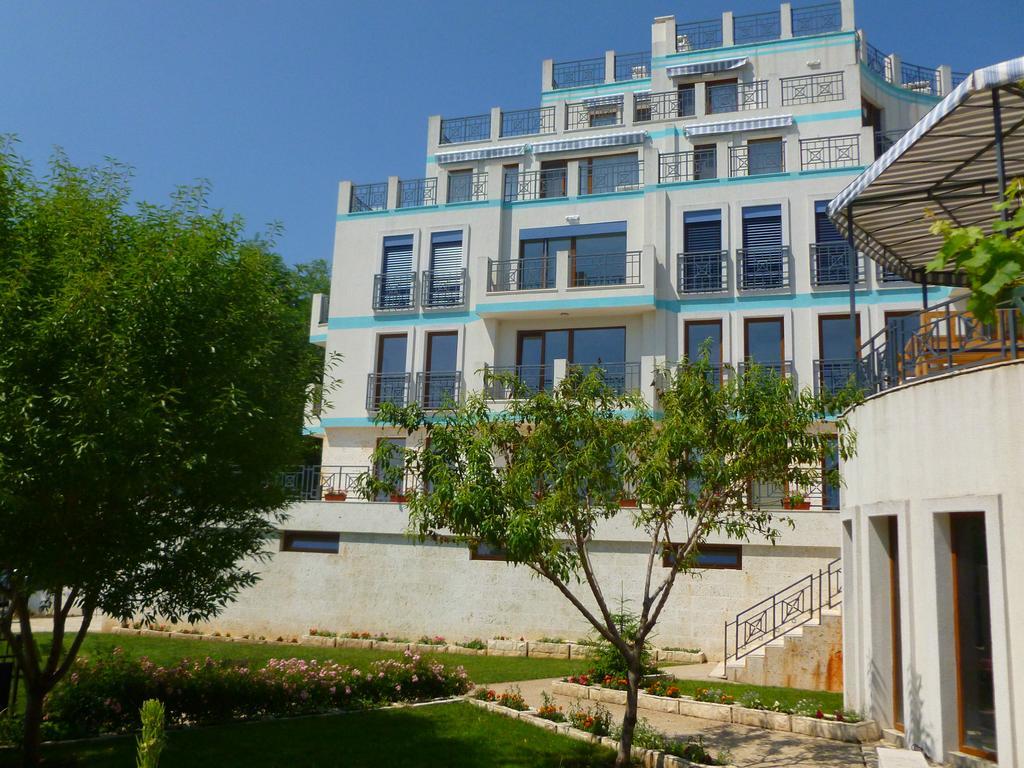 Aparthotel Prostor Kavarna Dış mekan fotoğraf