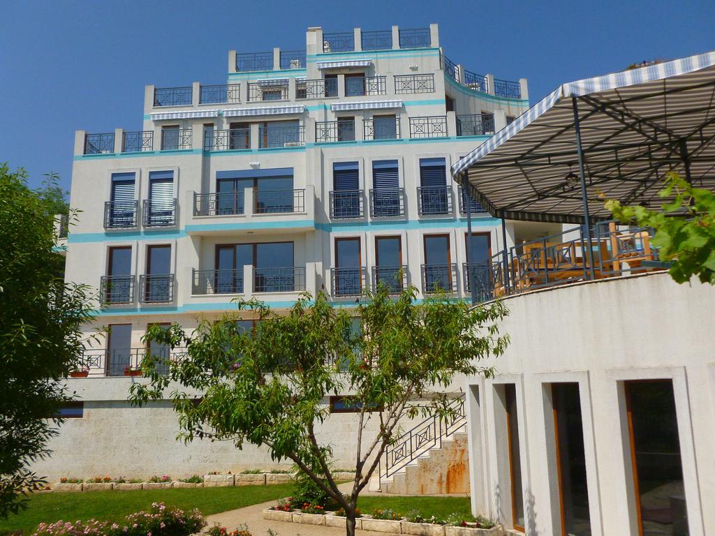 Aparthotel Prostor Kavarna Dış mekan fotoğraf