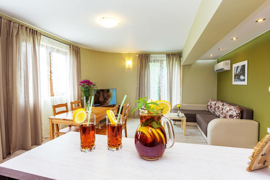 Aparthotel Prostor Kavarna Dış mekan fotoğraf