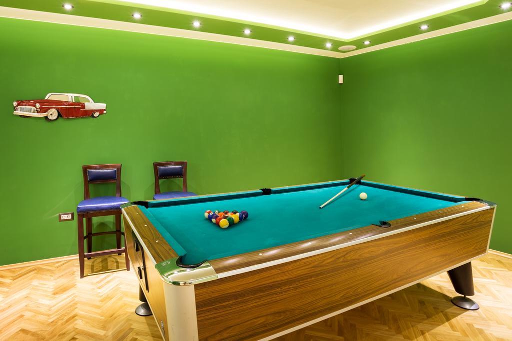 Aparthotel Prostor Kavarna Dış mekan fotoğraf