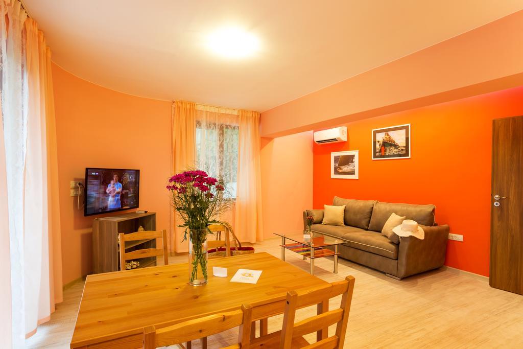 Aparthotel Prostor Kavarna Dış mekan fotoğraf